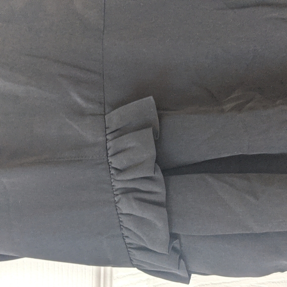 Forever 21 Black Mini Dress Ruffle Trim Sleeveless Party Cocktail M‎ - Picture 2 of 5